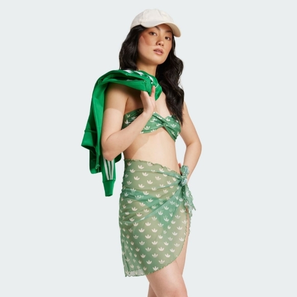 Adidas Monogram Sarong - Picture 1 of 4